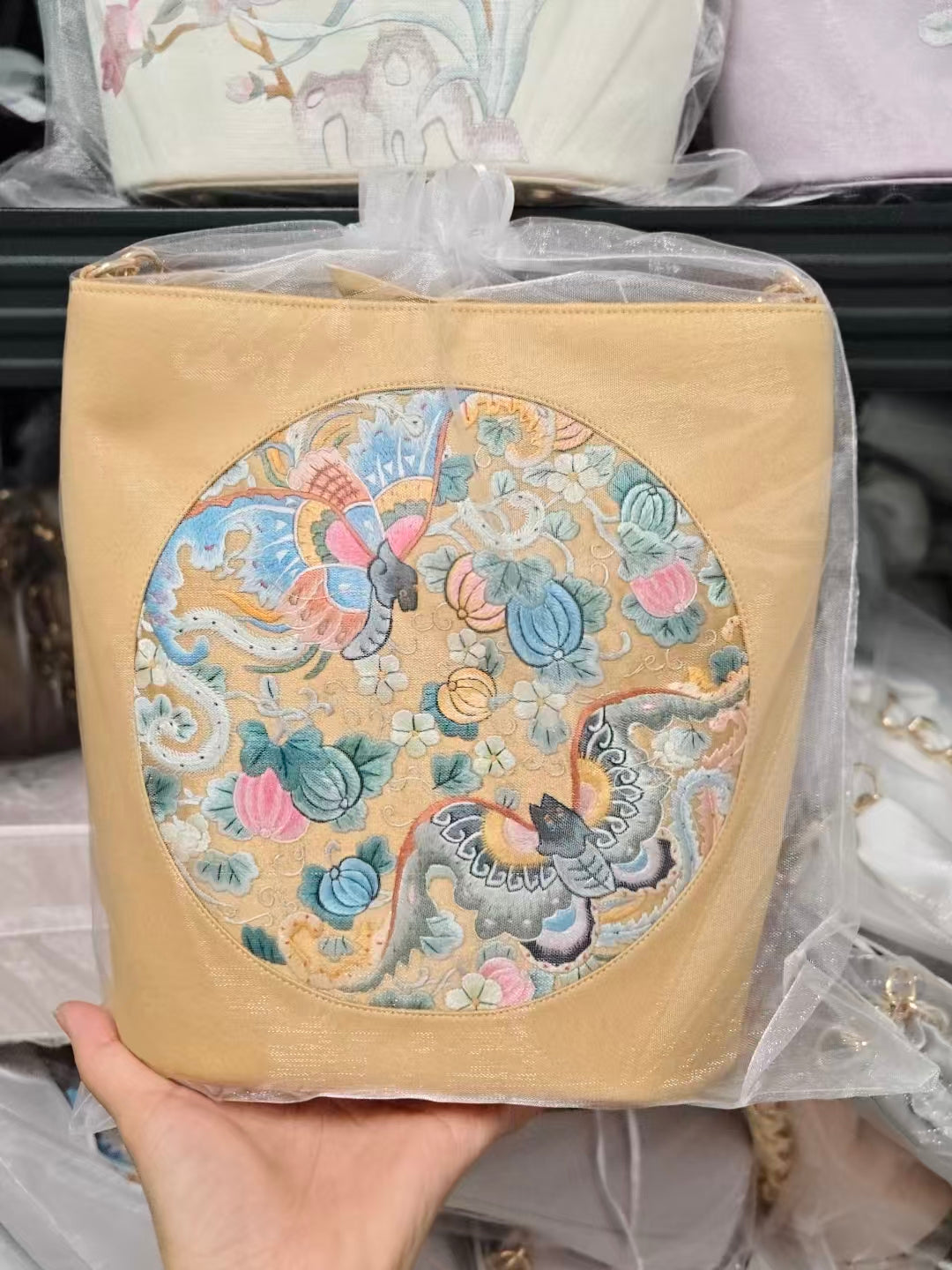 Embroidery motif reference